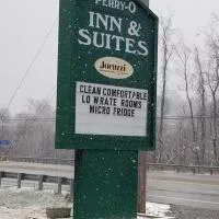 Perry-O Inn & Suites, hotel din Star Junction