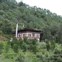 Mendrelgang Homestay, hotel v destinaci Punakha