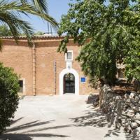 Cas Concos Villa Sleeps 9 Pool Air Con WiFi