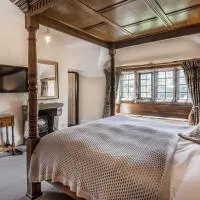 The Old Hall Inn, hotel v mestu Chinley