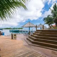 Wikkid Resort, hotel blizu letališča Mednarodno letališče Juan Manuel Gálvez - RTB, Dixon Cove