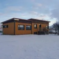 Midhop guesthouse, ξενοδοχείο σε Þingeyrar