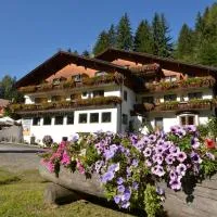 Hotel Pontives, hotel sa Ortisei