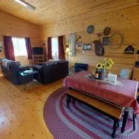 Ranch Mountain Cabin, Stunning! Campfire, Hiking, Hotel in Monticello