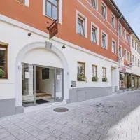 Boutique-Hotel Kronenstuben - unschlagbare Zentrumsnähe direkt am Marstall & Marktplatz - Schloss in 3 Min - Frühstück - Langzeitmiete, hotell sihtkohas Ludwigsburg