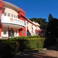 Hotel Platanus, hotel di Campos do Jordao