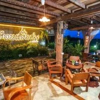 Huen San Fang hotel โรงแรมเฮือนแสนฝาง, hotel v destinaci Fang
