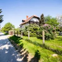 D&J house, hotel Ormozban
