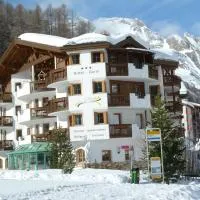 Hotel Garni Chasa Nova, hotel u gradu Samnaun
