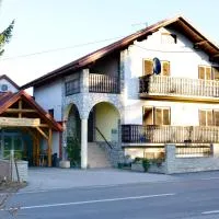 Apartmani Miščević – hotel w mieście Josipdol