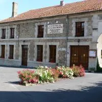 auberge du pied des monts: Grivy-Loisy şehrinde bir otel