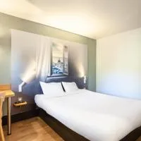 B&B HOTEL Pontault Combault, hotelli kohteessa Pontault-Combault