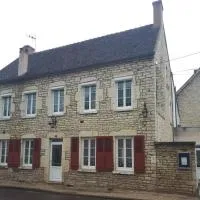 Chambres d'hôtes la Chaumière, hotel a Arcy-sur-Cure