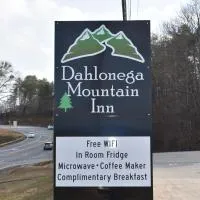 Dahlonega Mountain Inn, viešbutis mieste Dalonega