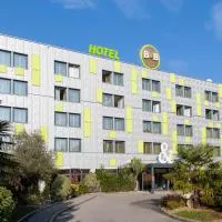 B&B HOTEL Orly Rungis Aéroport 2 étoiles、ランジスのホテル
