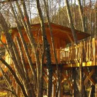 Cabane des cerfs, готель у місті Allons