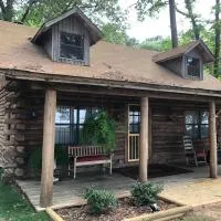 Cora's Main Log Cabin, hotel a Tyler