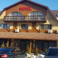 EFM Motel, hôtel à Brezoi