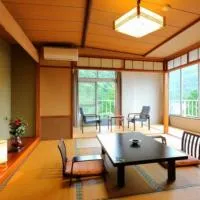Unzen Iwaki Ryokan โรงแรมในอุนเซ็น
