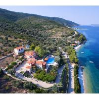 Alonissos beach villa 5 steps away from the sea