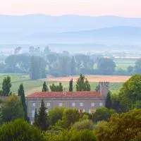 Château de la Motte - Entre Narbonne et le Canal du Midi، فندق في Marcorignan