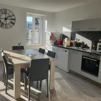 APPARTEMENT ROUGE: Saint-Anthème şehrinde bir otel