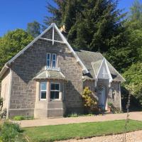 The Kennels- Speyside Self-catering cottage, hotel in Aberlour