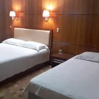Hotel Pekin, ξενοδοχείο στο Ικίκε