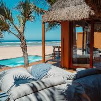 Eclectic Beach Retreat, hotel di Cabo Nhamua