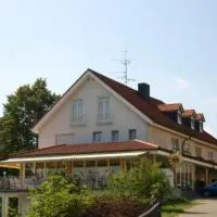 Hotel Café Talblick, hotel di Vielbrunn