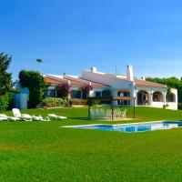 MEDDAYS VILLA REDOS, Hotel in Mont-roig del Camp