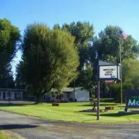 The Willows Motel، فندق في Wilbur