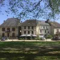 Auberge Henri IV: Ségur-le-Château şehrinde bir otel