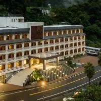 Dong Tair Spa Hotel, hotel u gradu Wenquan