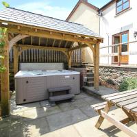 Lilly Cottage, Lydney, hotel in Lydney