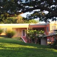 Isla Hermosa Guesthouse, hotel di Vieques