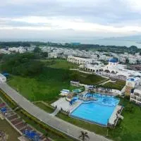 Thunderbird Resorts - Poro Point, hotel u gradu San Fernando
