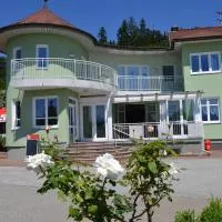 Pension Karawankenblick, hotel em Moosburg