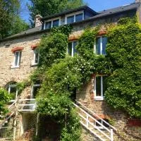 Chambres d'Hôtes du Moulin du Vey, хотел в Клеси