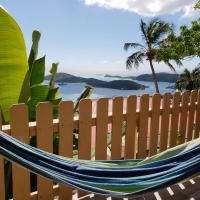 Little Indigo Apartments、MafolieにあるCharlotte Amalie Harbor Seaplane Base - SPBの周辺ホテル