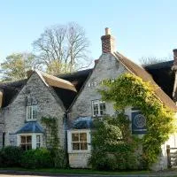 The Red Lion Inn, hotel a Babcary