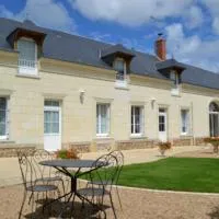 LES CHAMBRES D HOTES DU LAVOIR, hotel em Restigné