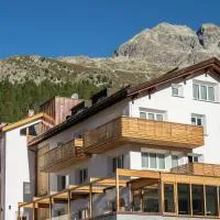 Conrad's Mountain Lodge, ξενοδοχείο σε Silvaplana