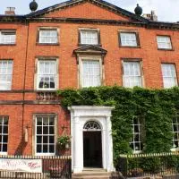 The Bank House Hotel, hotel em Uttoxeter