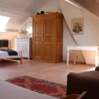 B & B Le Jardin Bed & Breakfasts, מלון בMénil