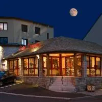 Hôtel Restaurant Prunières, hotel v mestu Aumont-Aubrac
