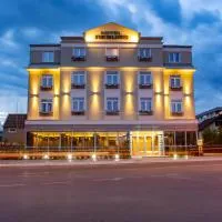 포드고리차에 위치한 호텔 Hotel Resurs