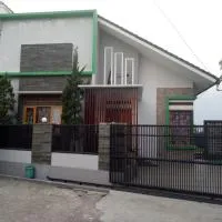 Homestay Syariah Cileunyi, Bandung Timur, хотел в Бандунг