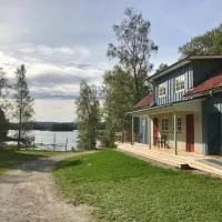 Sandvikengården Stugby, hôtel à Edane
