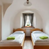 Restaurace a penzion Stará pošta, hótel í Bečov nad Teplou